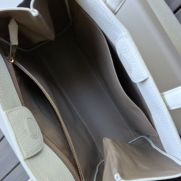 GIORGIO ARMANI purse - Picture 3 of 12